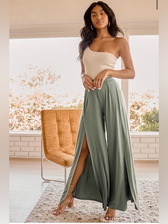Pants - Lulus Knockout Sage Green Wide-Leg Pants medium 30L